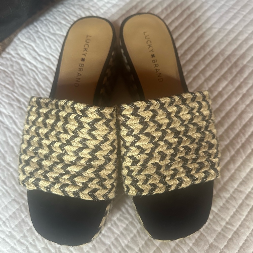 Lucky Brand Espadrilles- gorgeous!!